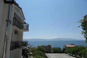Guest House Lidus, Брист