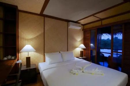 Yathra Houseboat by Jetwing - 21