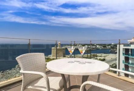 ApartFerrer Skyline - 47