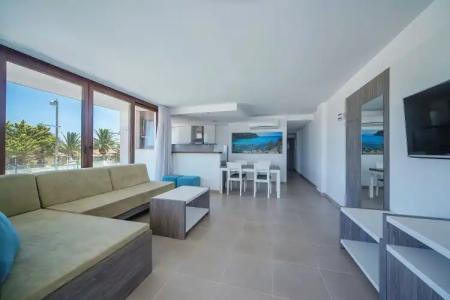 ApartFerrer Skyline - 32