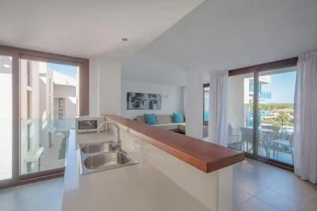 ApartFerrer Skyline - 103