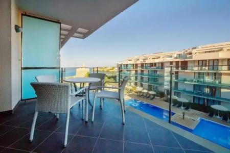 ApartFerrer Skyline - 125