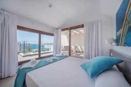 ApartFerrer Skyline - 179