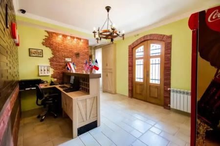 Metekhi's Galavani - 12