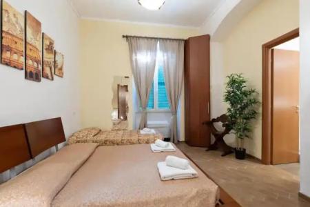 Miclad Colosseum Guest House - 83