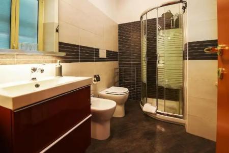 Miclad Colosseum Guest House - 82
