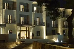 Domotel Kastri, Афины