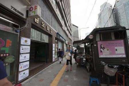 24 Myeongdong Town - 19