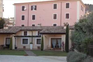 Bella di Casa Herbs, Браччано