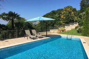 Вилла с апартаментами на Курортном проспекте