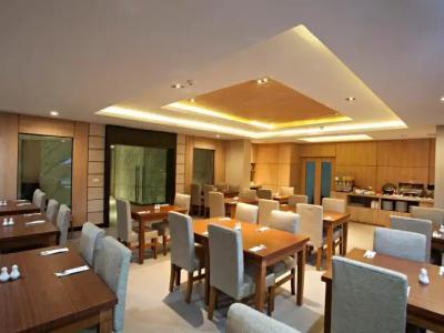 Paripas Patong Resort - Sha Extra Plus - 25