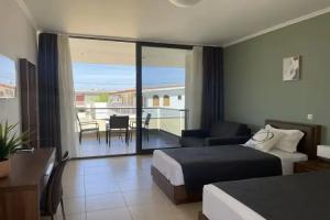 Centrum Hotel, Калифея