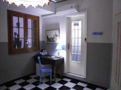 Salvone's house B&B - 6