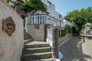 Отель «Korifi Suites Collection Adults Only», Херсониссос