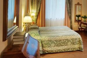 Hotel «Simplon», Бавено