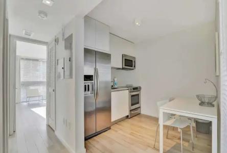 Beach Haus Key Biscayne Contemporary - 11