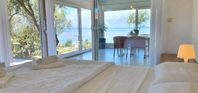 Bungalow White Tennis  & Suites - 168