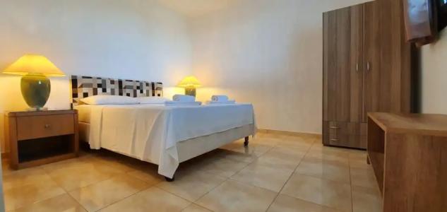 Bungalow White Tennis  & Suites - 103