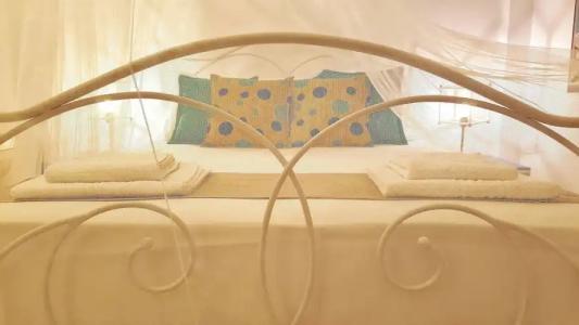 Bungalow White Tennis  & Suites - 129