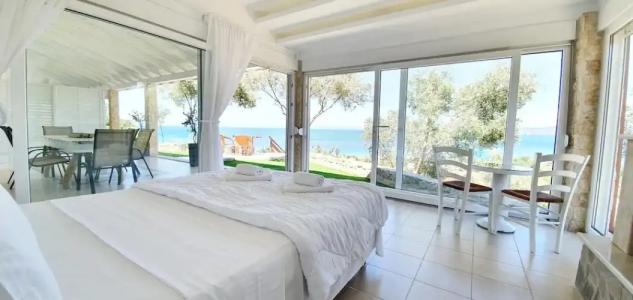 Bungalow White Tennis  & Suites - 40