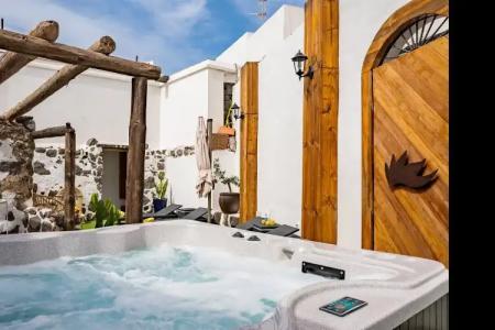 El Charco Suites - 16