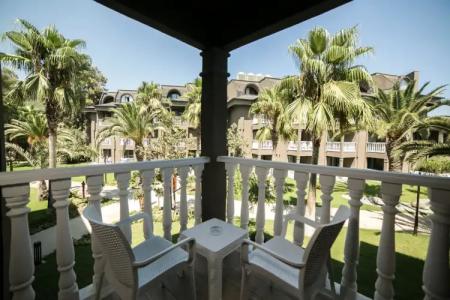 Sailor's Beach Club - 68