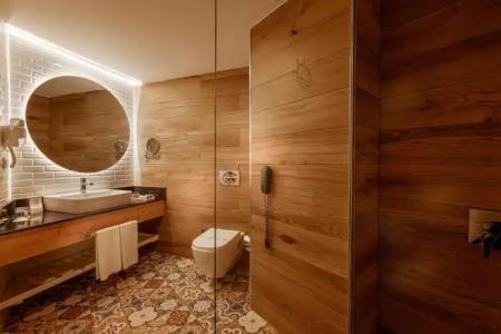 Sailor's Beach Club - 74