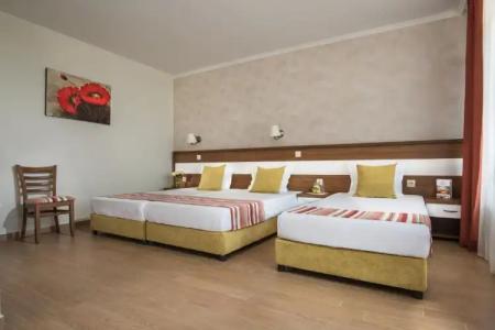 Miramar - Half Board - 30