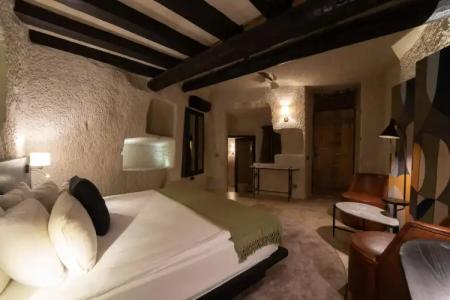 Artemis Cave Suites & Spa - 4