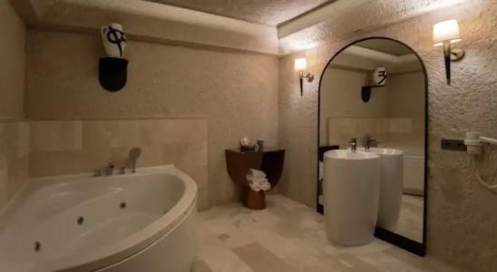 Artemis Cave Suites & Spa - 89