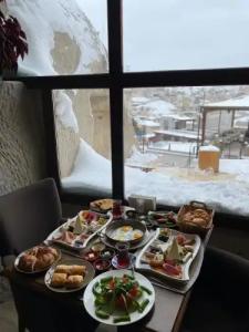 Artemis Cave Suites & Spa - 14