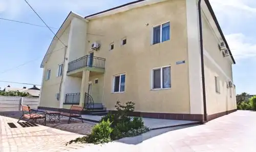 Travel House - 0