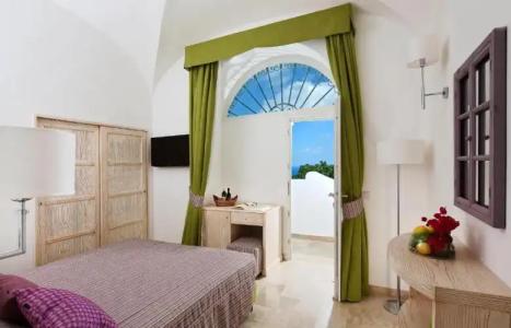 Capri Wine - 11
