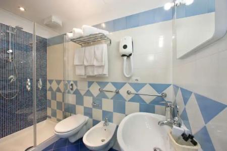 Al Centro Suites - 8