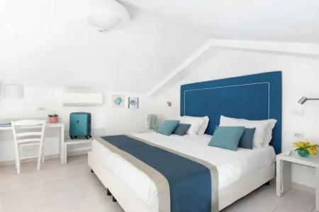 Al Centro Suites - 37