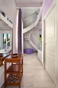 Al Centro Suites - 73