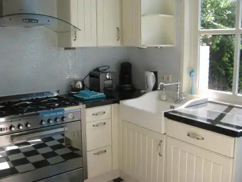 Fishermans House with private parking - 25
