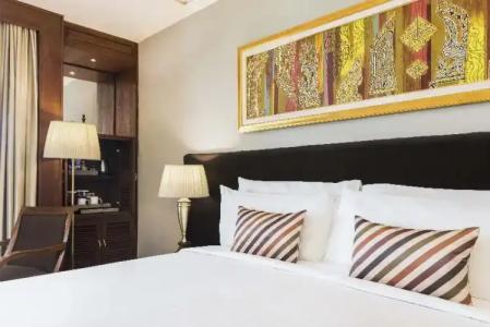 Chatrium Royal Lake Yangon - 76