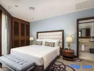 Chatrium Royal Lake Yangon - 255