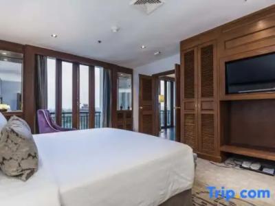 Chatrium Royal Lake Yangon - 290