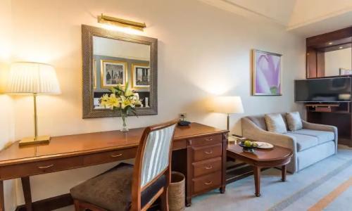 Chatrium Royal Lake Yangon - 221