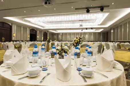 Chatrium Royal Lake Yangon - 21