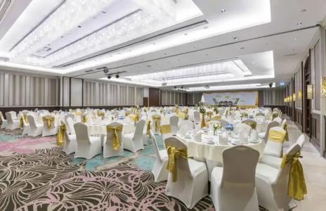 Chatrium Royal Lake Yangon - 28