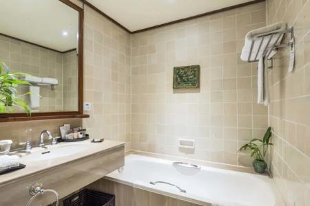 Chatrium Royal Lake Yangon - 93