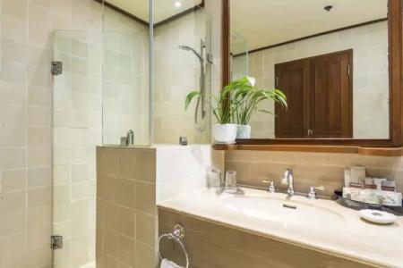 Chatrium Royal Lake Yangon - 10