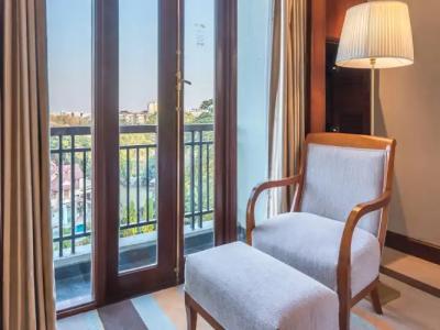 Chatrium Royal Lake Yangon - 156