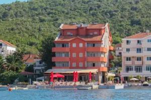Apart hotel Samardzic, Тиват