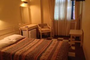 Hotel «Avra», Эгина