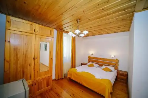 Alpenhaus Kazbegi & Restaurant - 27