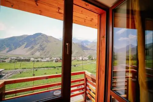 Alpenhaus Kazbegi & Restaurant - 25